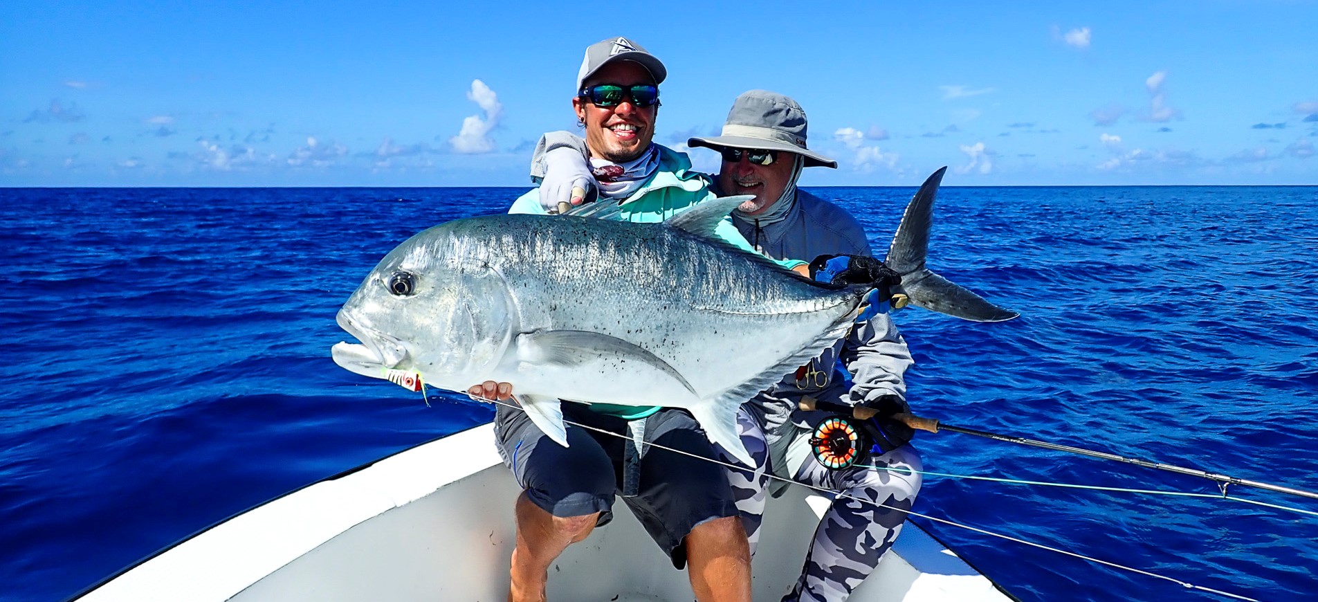 Giant-trevally-Seychelles