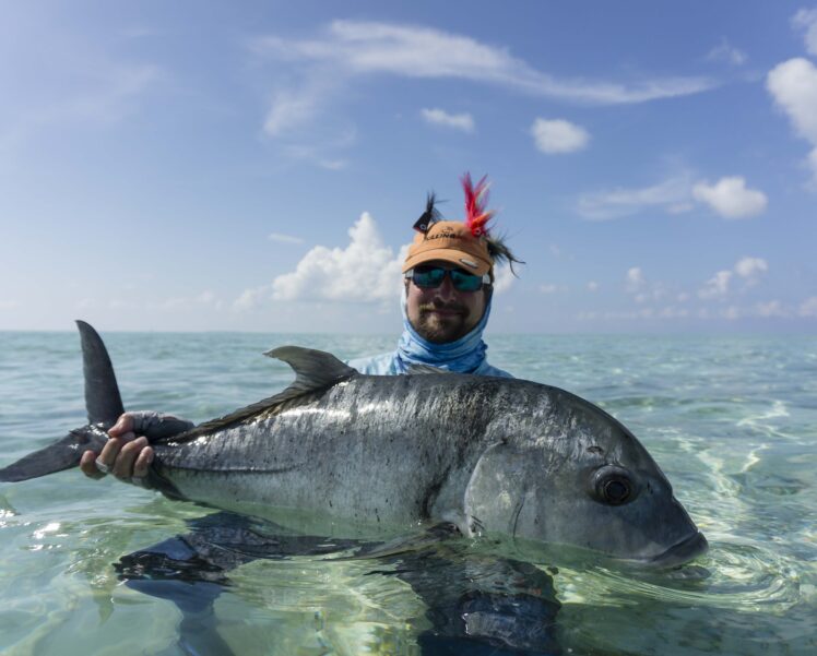 giant-trevally-seychelles