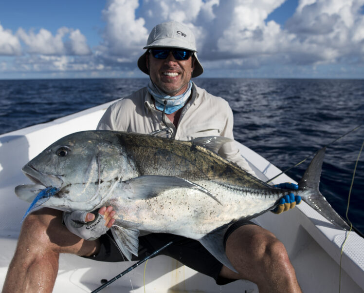 giant-treavlly-seychelles