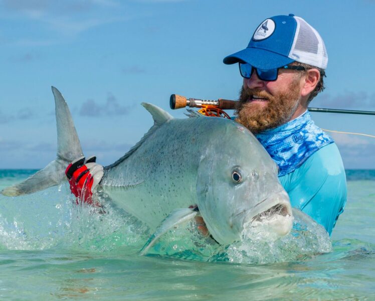 giant-trevally-seychelles