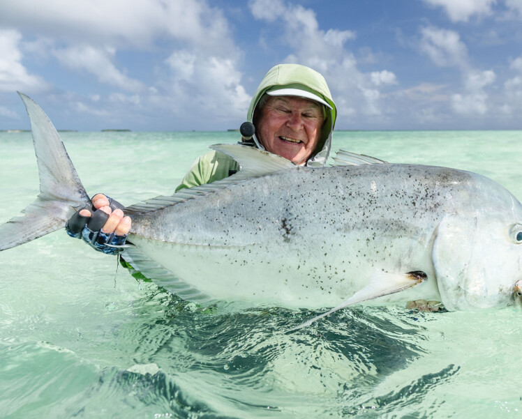 Cosmoledo Atoll Seychelles Giant trevally fly fishing